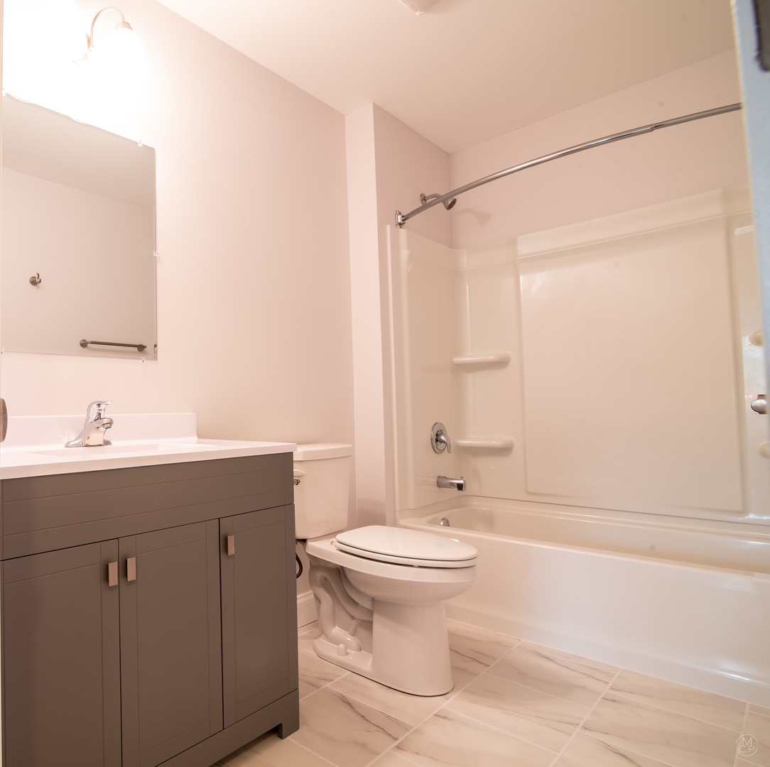 1101 Black Road Joliet, IL 60435 - Photo 18 of 38