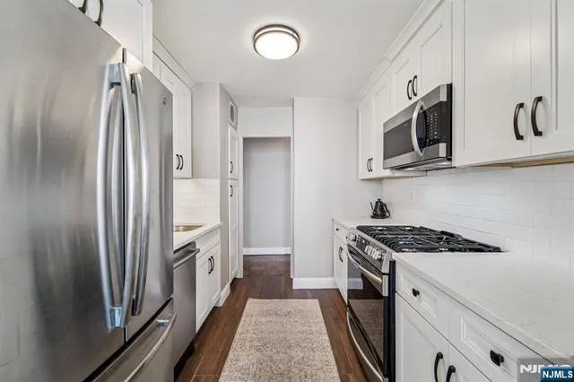 $329,000 | 6040 Boulevard East, Unit 19H, West New York, NJ 07093