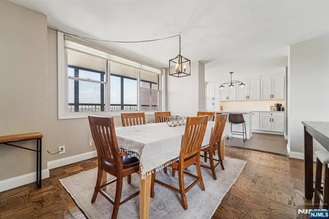 $329,000 | 6040 Boulevard East, Unit 19H, West New York, NJ 07093