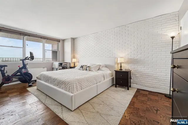 $329,000 | 6040 Boulevard East, Unit 19H, West New York, NJ 07093