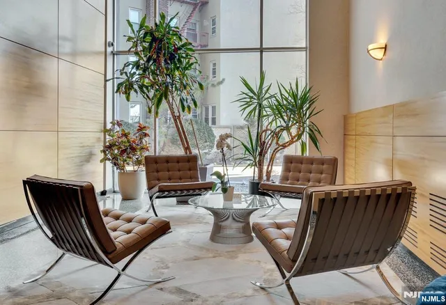 $329,000 | 6040 Boulevard East, Unit 19H, West New York, NJ 07093