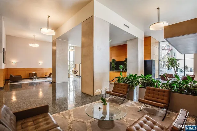 $329,000 | 6040 Boulevard East, Unit 19H, West New York, NJ 07093