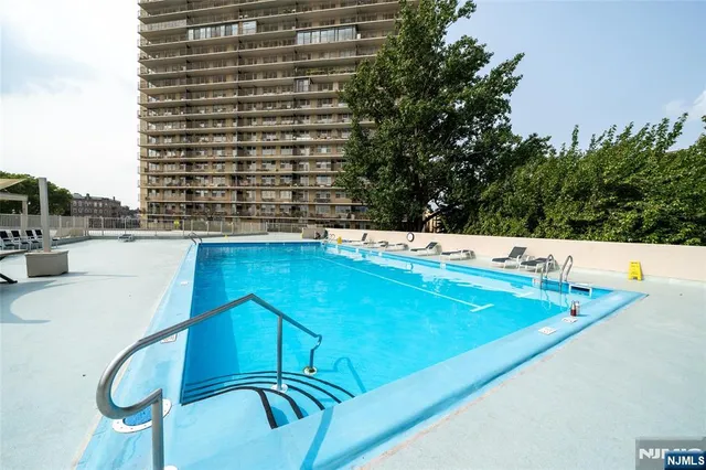 $329,000 | 6040 Boulevard East, Unit 19H, West New York, NJ 07093