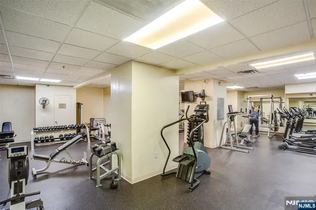 $329,000 | 6040 Boulevard East, Unit 19H, West New York, NJ 07093