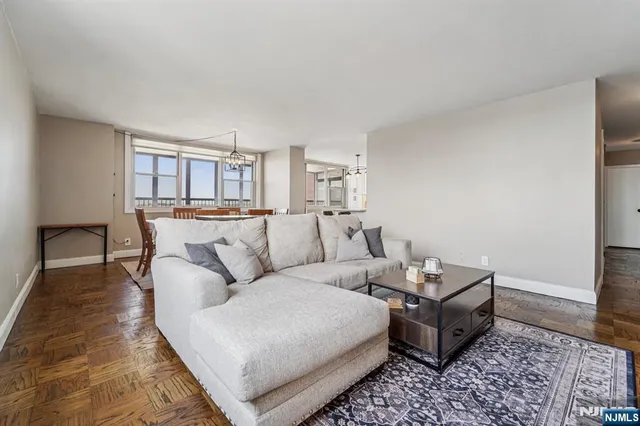 $329,000 | 6040 Boulevard East, Unit 19H, West New York, NJ 07093