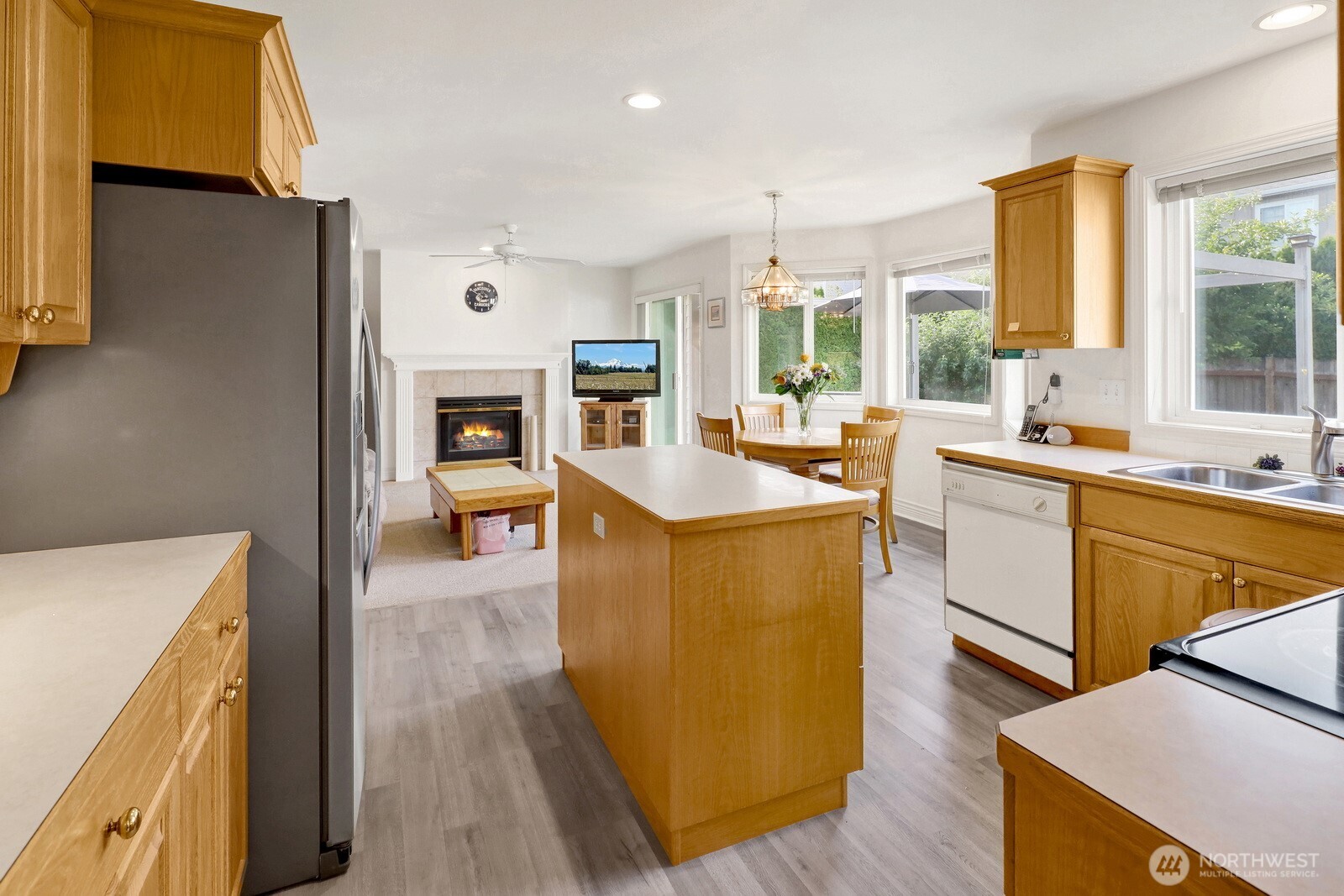 216 Springview Drive Lynden, WA 98264 - Photo 11 of 33 Gallery Image 11