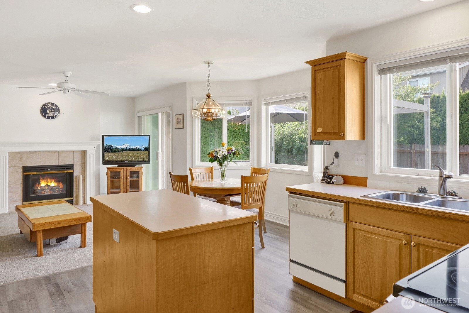 216 Springview Drive Lynden, WA 98264 - Photo 12 of 33 Gallery Image 12