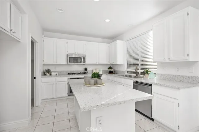 $1,650,000 | 2 Oak Ridge Circle, Aliso Viejo, CA 92656