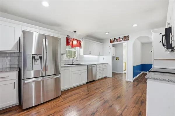 $389,000 | 518 Northwest 65th Terrace, Kansas City, MO 64118