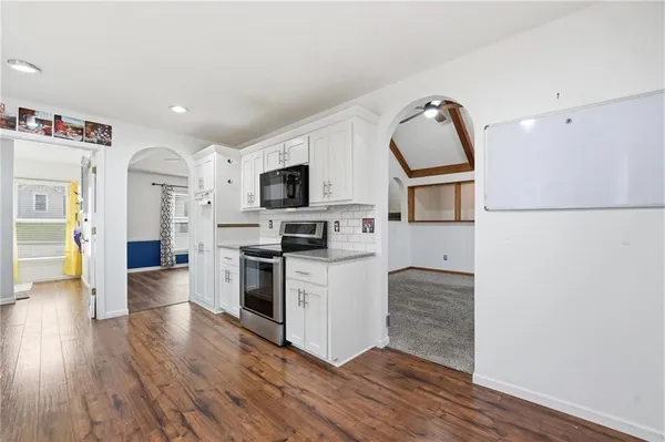 $389,000 | 518 Northwest 65th Terrace, Kansas City, MO 64118