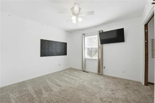 $389,000 | 518 Northwest 65th Terrace, Kansas City, MO 64118