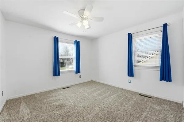 $389,000 | 518 Northwest 65th Terrace, Kansas City, MO 64118