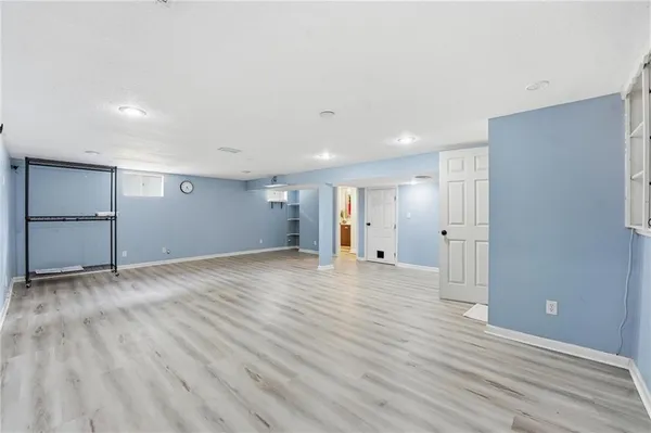 $389,000 | 518 Northwest 65th Terrace, Kansas City, MO 64118