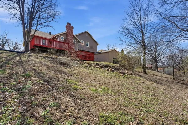 $389,000 | 518 Northwest 65th Terrace, Kansas City, MO 64118