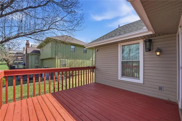 $389,000 | 518 Northwest 65th Terrace, Kansas City, MO 64118
