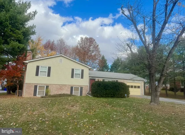 $350,000 | 303 Westmoreland Drive, Stephens City, VA 22655