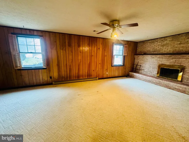 $350,000 | 303 Westmoreland Drive, Stephens City, VA 22655