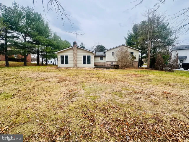 $350,000 | 303 Westmoreland Drive, Stephens City, VA 22655