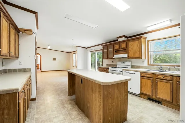 $499,000 | 5711 West Kentucky Avenue, Lakewood, CO 80226