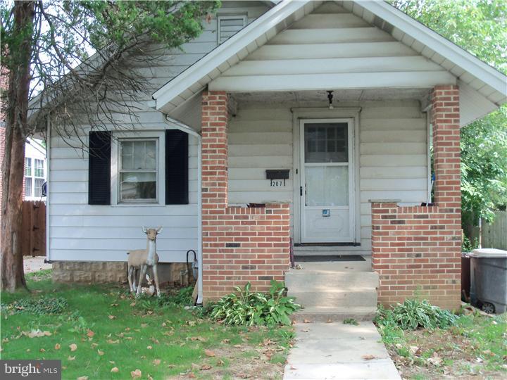 207 Pine Road Wallingford, PA 19086 - Photo 1 of 8 Exterior Front