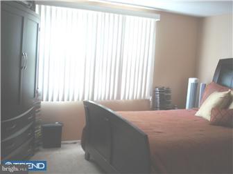16 Rutledge Place Willingboro, NJ 08046 - Photo 5 of 6