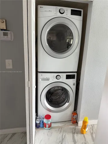 $175,000 | 5501 Lakeside Drive, Unit 104, Margate, FL 33063