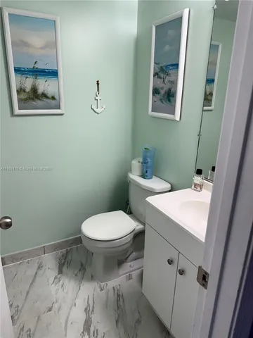 $175,000 | 5501 Lakeside Drive, Unit 104, Margate, FL 33063