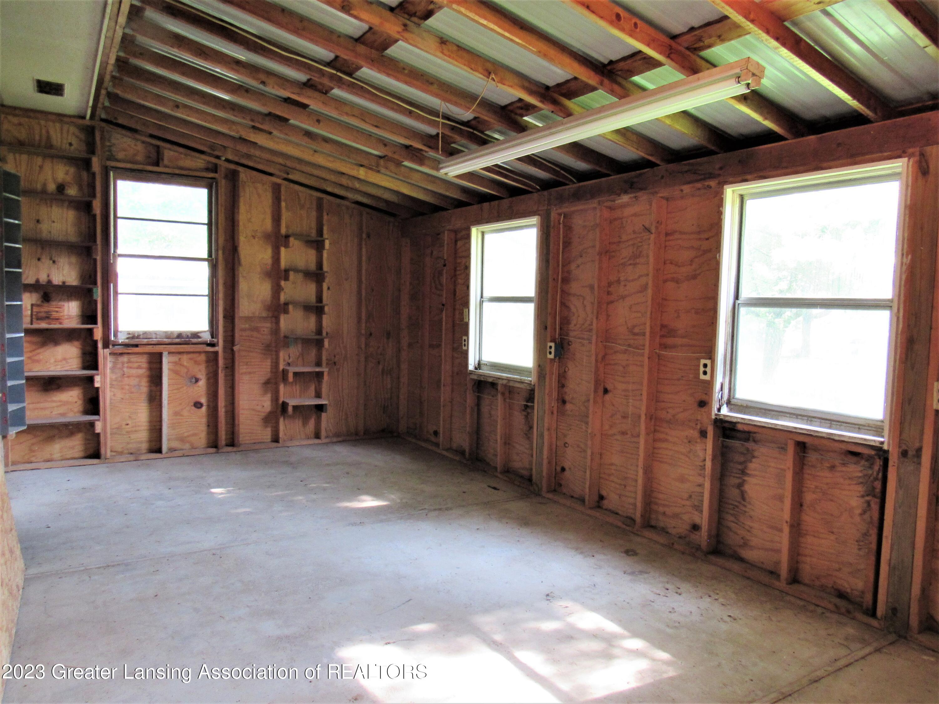 6398 Valley Trail Dimondale, MI 48821 - Photo 25 of 38 Workshop