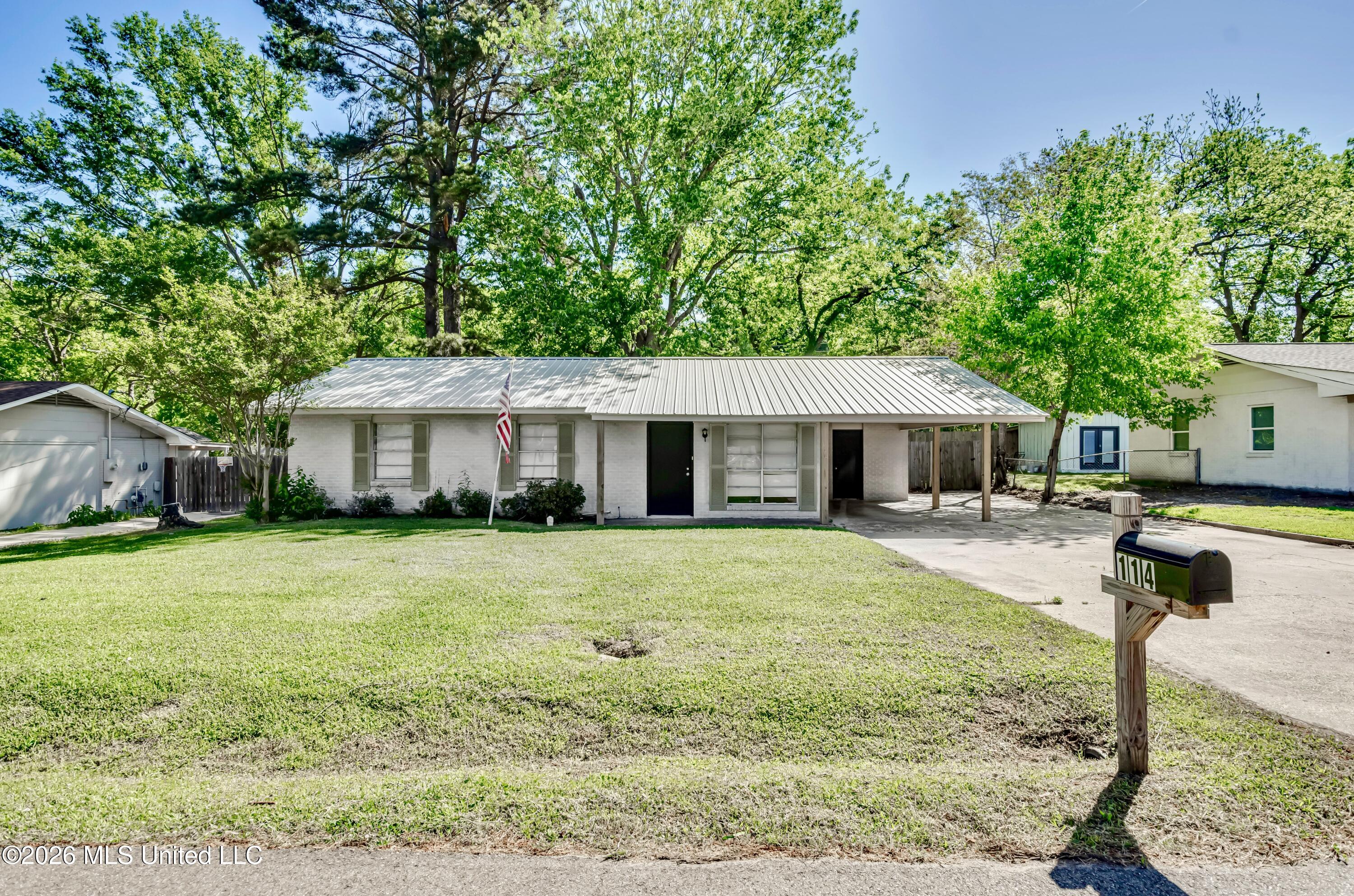 114 Sheppard Street Flora, MS 39071 - Photo 15 of 17 954971E3-01A5-4743-B62E-C307DA2AB3CB_1_2