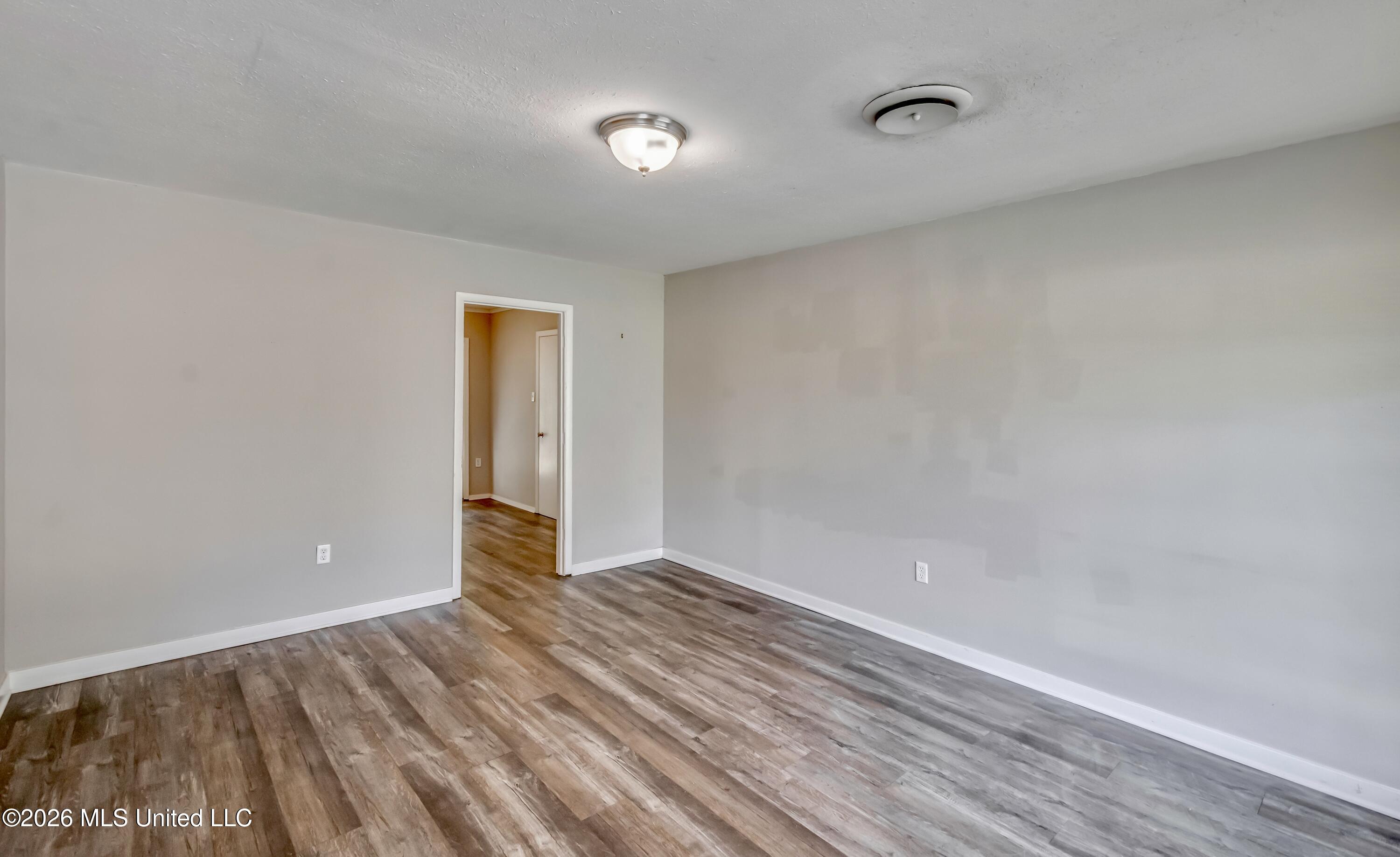 114 Sheppard Street Flora, MS 39071 - Photo 5 of 17 0B20013A-ADCF-4559-9E4E-A15C7089CE92_1_2