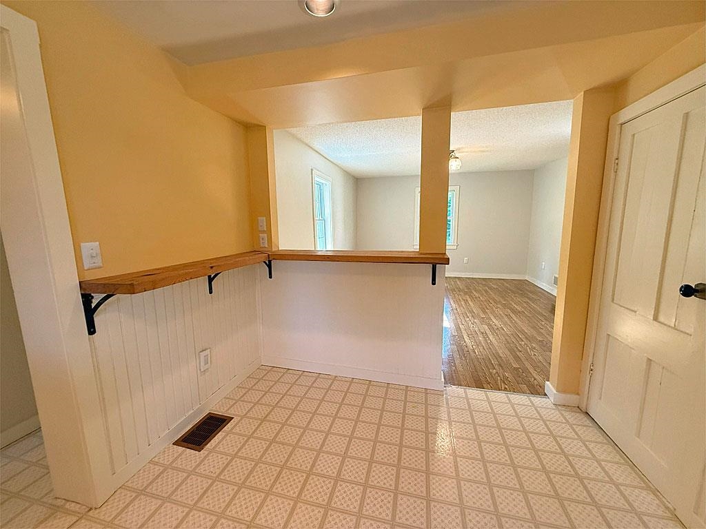 189 Pine Street Castleton, VT 05735 - Photo 8 of 38