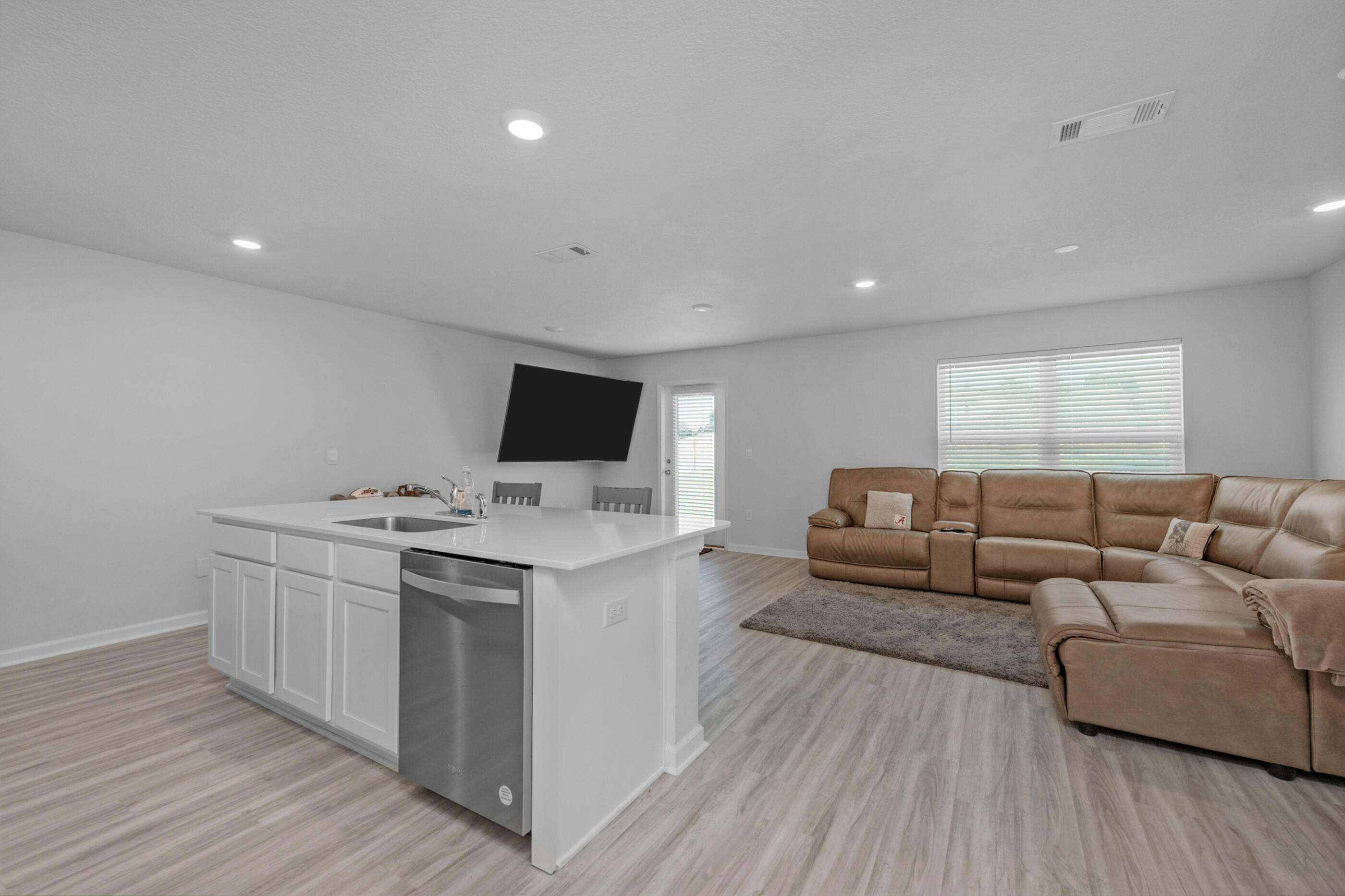 2659 Saltgrass Way Crestview, FL 32536 - Photo 4 of 18 Saltgrass-33-3