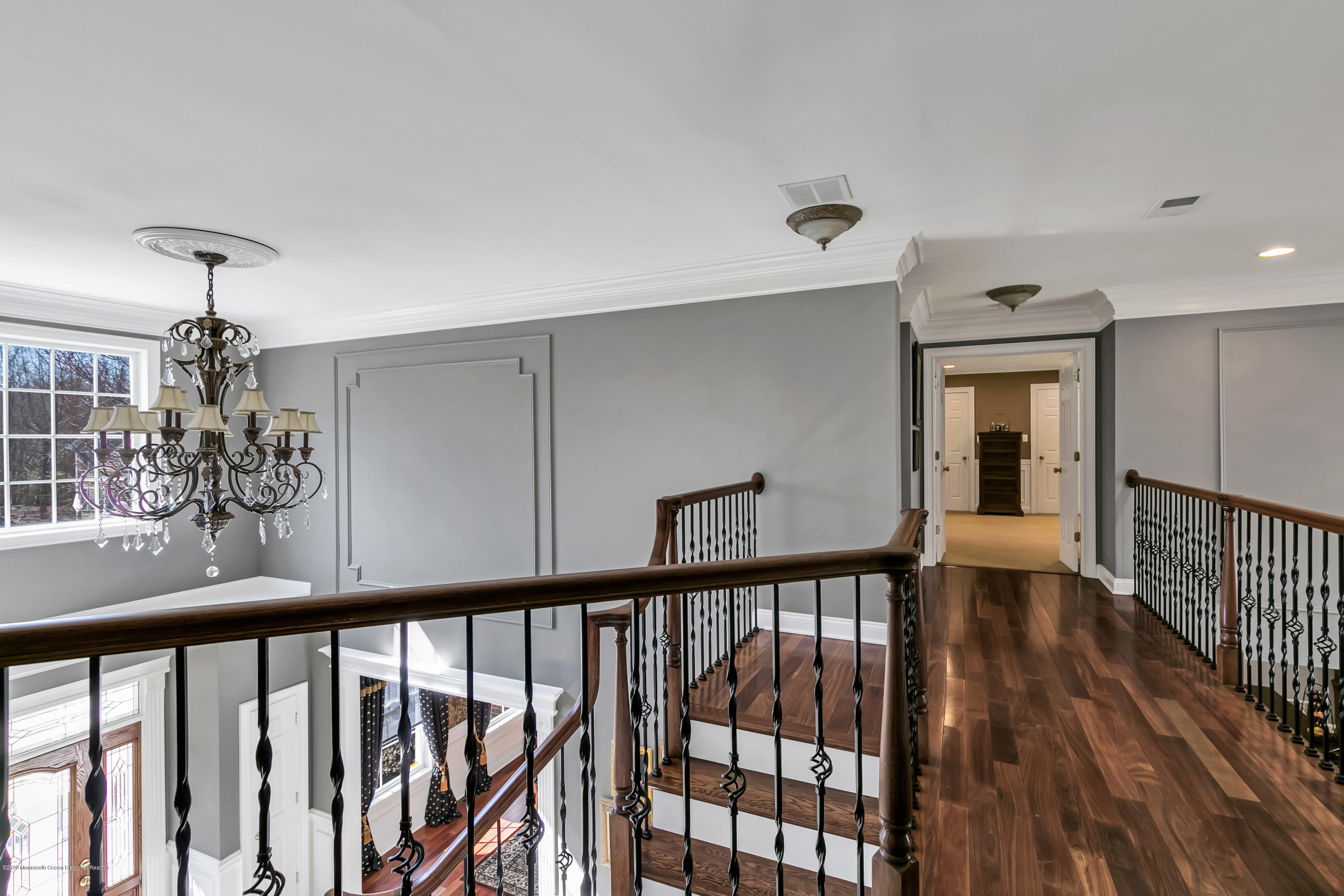 44 Rutledge Road Marlboro, NJ 07746 - Photo 22 of 47 44 Rutledge Rd Marlboro-print-21 Catwalk