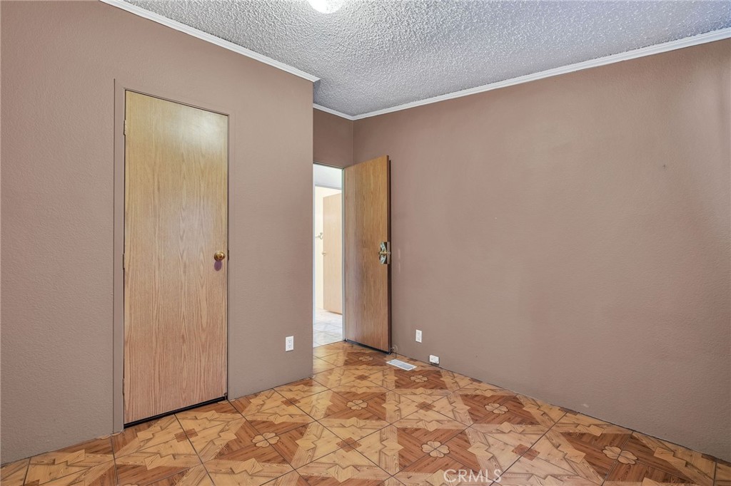 16600 Downey, Unit 31 Paramount, CA 90723 - Photo 17 of 39