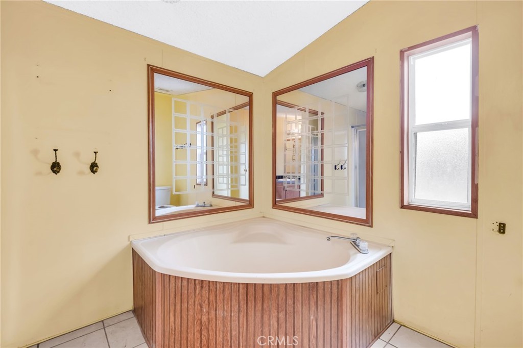 16600 Downey, Unit 31 Paramount, CA 90723 - Photo 23 of 39