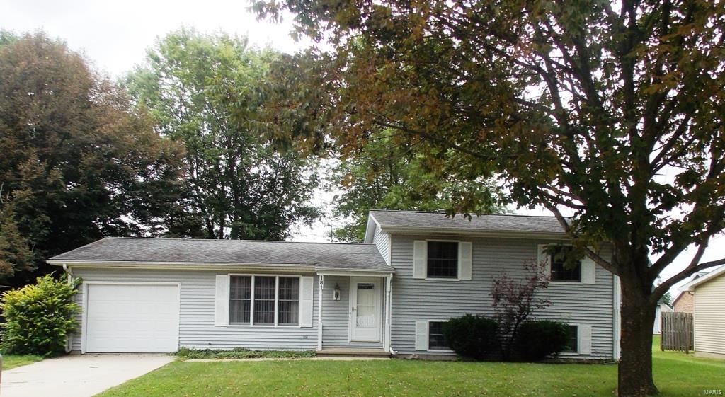 181 Willowood Road Litchfield, IL 62056 - Photo 1 of 26 Gallery Image 1