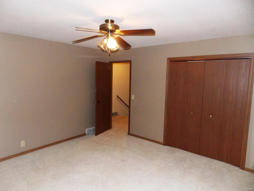 181 Willowood Road Litchfield, IL 62056 - Photo 14 of 26 Gallery Image 14