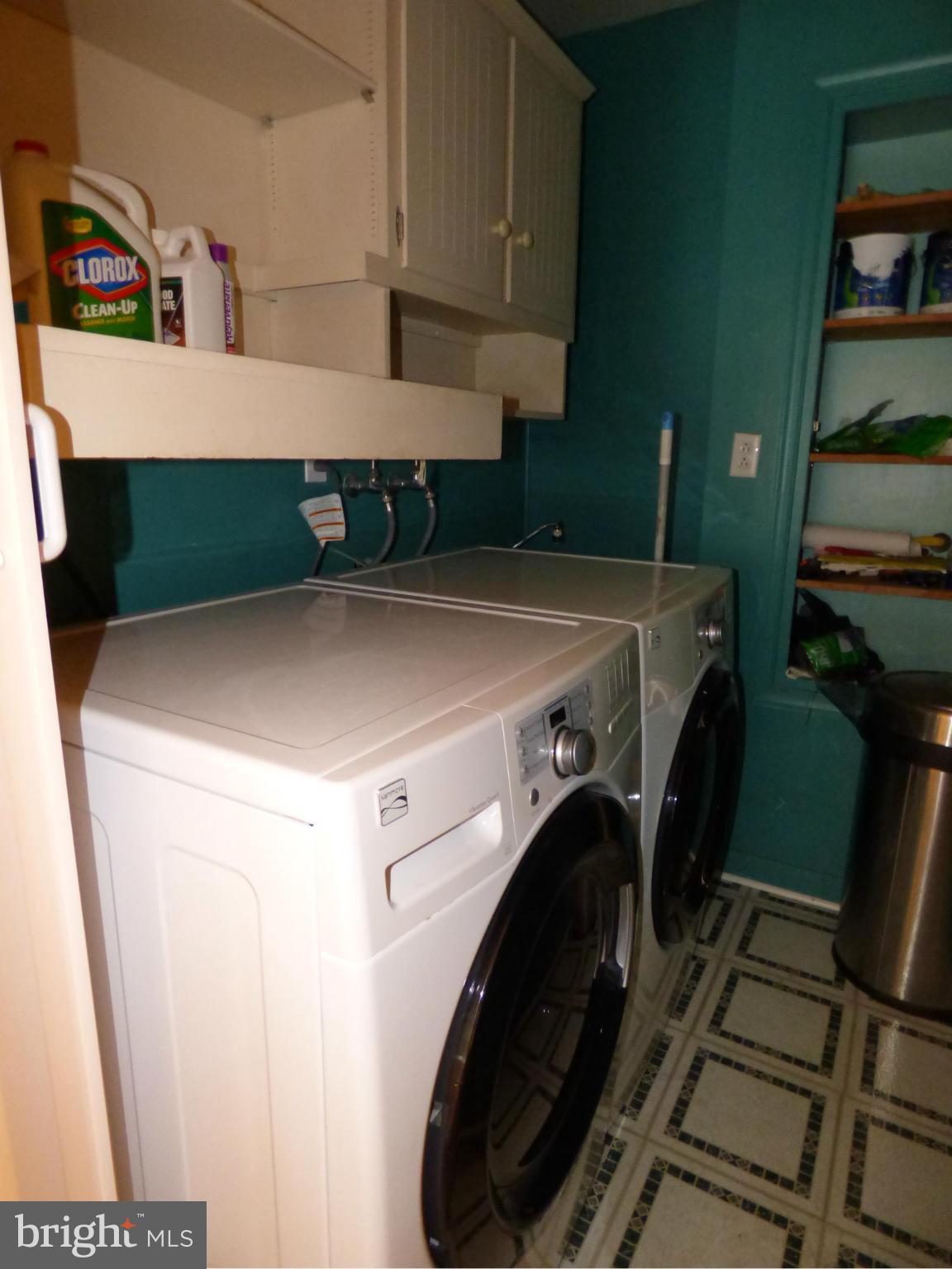 9228 Gue Road Damascus, MD 20872 - Photo 13 of 30 a utility room with dryer and washer