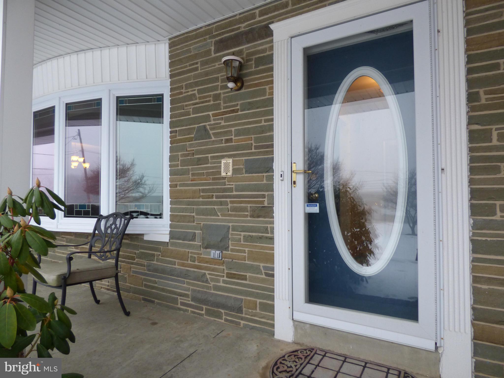 9228 Gue Road Damascus, MD 20872 - Photo 4 of 30 a view of entryway with sitting area