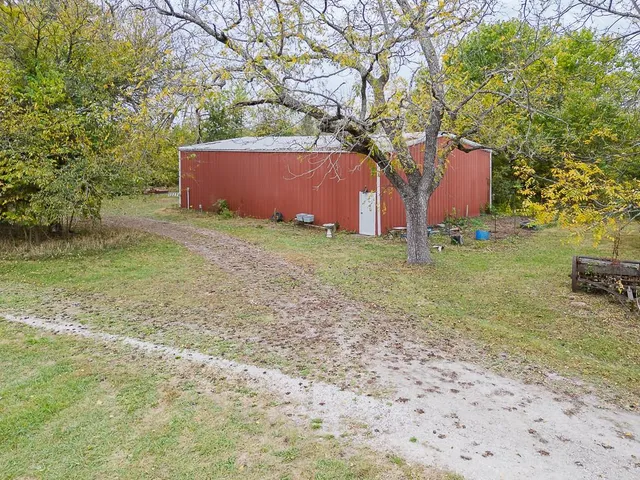 $499,950 | 24785 Evans Road, Tonganoxie, KS 66086