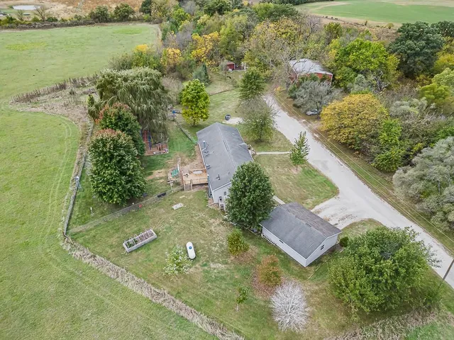 $499,950 | 24785 Evans Road, Tonganoxie, KS 66086