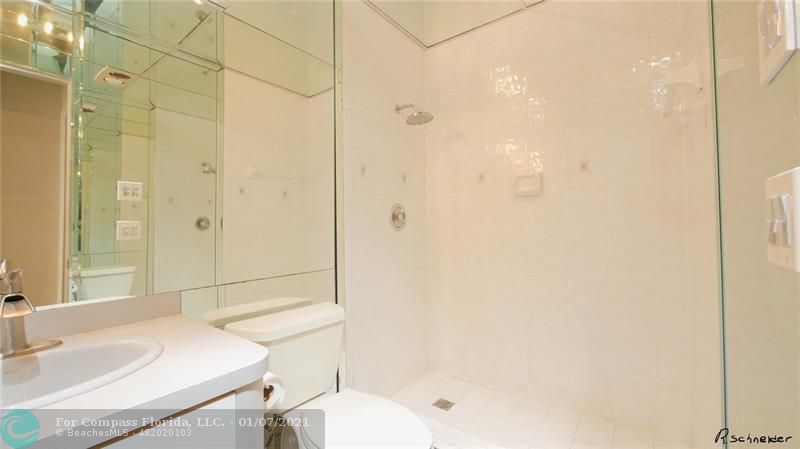 3440 Spring Bluff Place, Unit 31 Lauderhill, FL 33319 - Photo 15 of 32