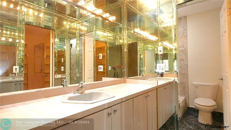 3440 Spring Bluff Place, Unit 31 Lauderhill, FL 33319 - Photo 8 of 32