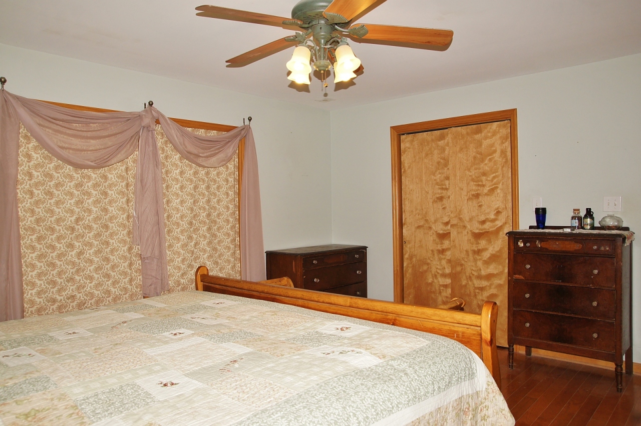 4906 Stanley Farm Road Salem, VA 24153 - Photo 8 of 20 Bedroom