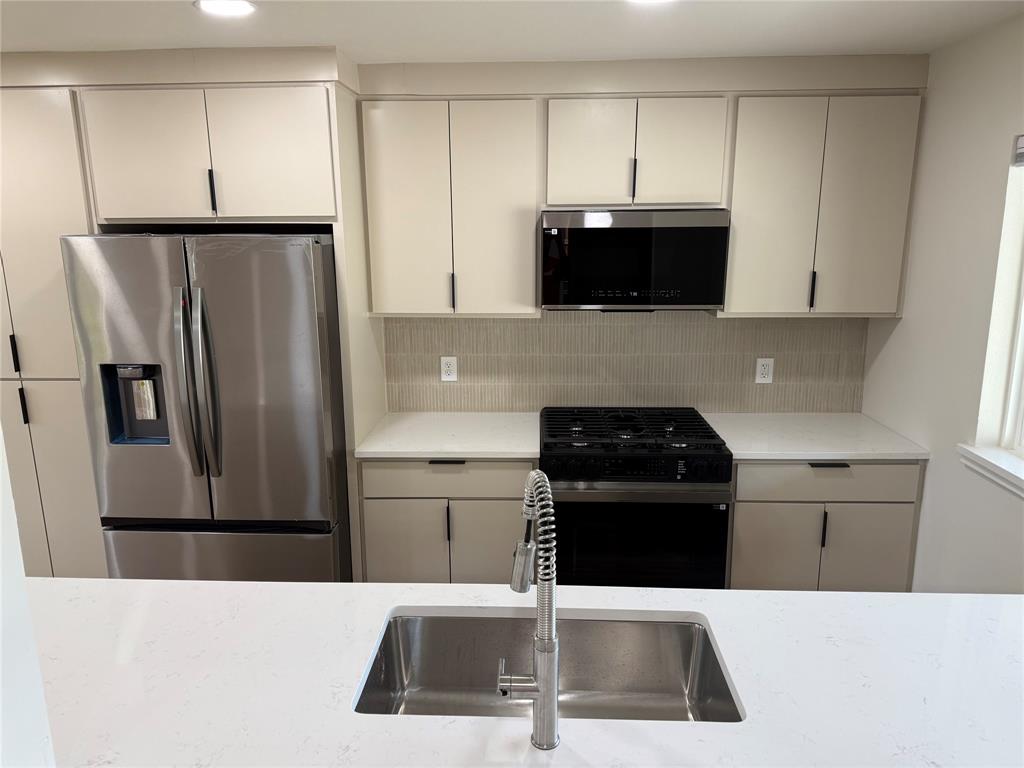 3550 Ridgeoak Way Farmers Branch, TX 75234 - Photo 9 of 23