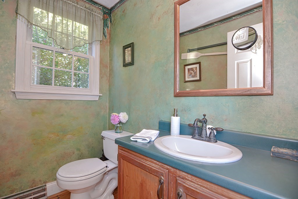 57 Elyse Road Mansfield, MA 02048 - Photo 3 of 29 Gallery Image 3