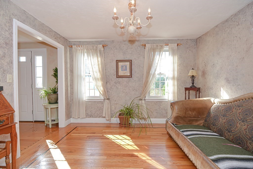 57 Elyse Road Mansfield, MA 02048 - Photo 9 of 29 Gallery Image 9