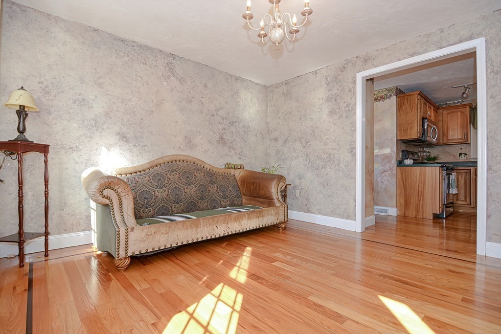 57 Elyse Road Mansfield, MA 02048 - Photo 10 of 29 Gallery Image 10
