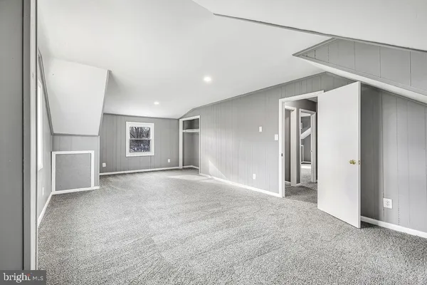 $455,000 | 201 North Greenway Avenue, Boyce, VA 22620