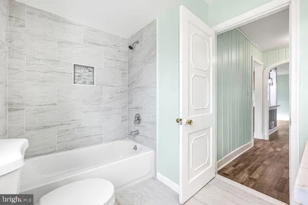 $455,000 | 201 North Greenway Avenue, Boyce, VA 22620